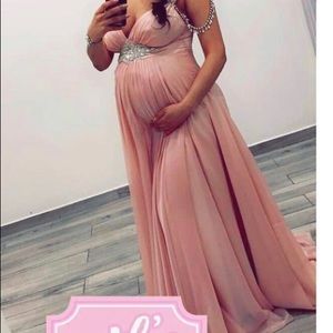 Maternity gown dress